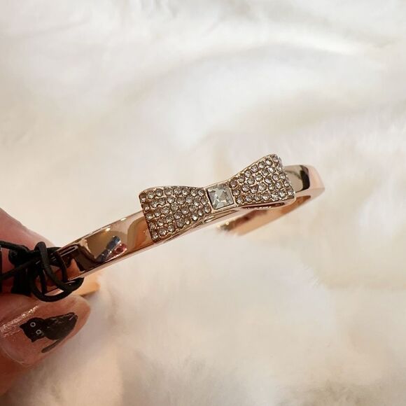 NWT Kate Spade Ready Set Bow Pave Bow Bangle - Picture 3 of 6